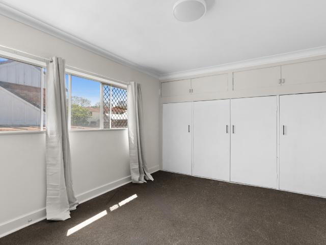 Apartment for rent in Rangeville, Queensland
