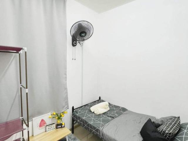 Room for rent in Petaling, Alam Impian