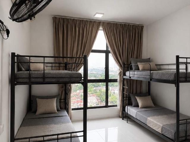 Room for rent in Petaling, Alam Impian