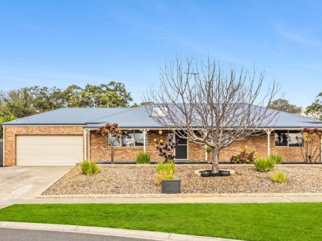 House for sale in Ocean Grove, Victoria