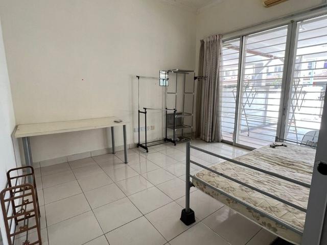 Room for rent in Alam Impian, Selangor