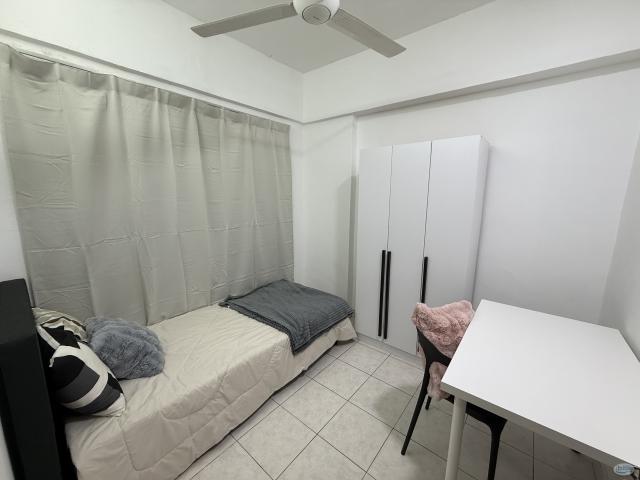 Room for rent in Petaling, Damansara Damai
