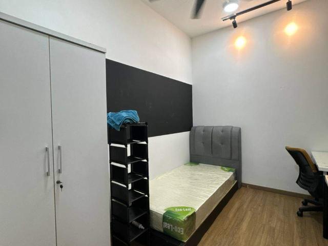 Room for rent in Petaling, Alam Impian