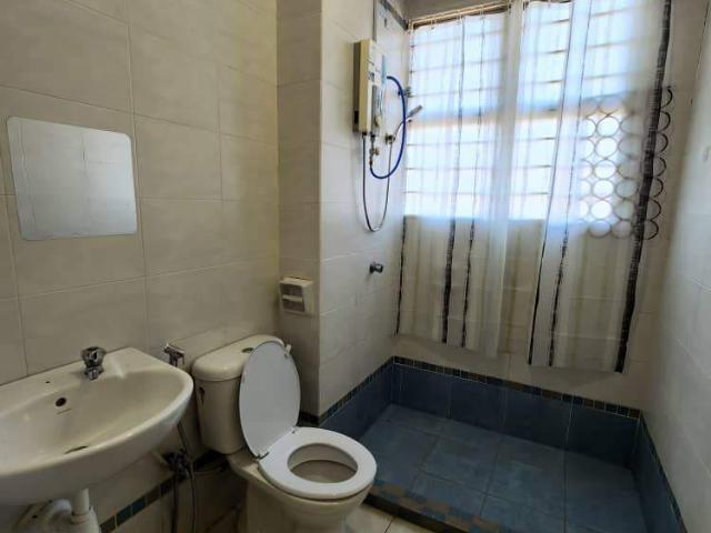 Room for rent in Petaling, Alam Impian