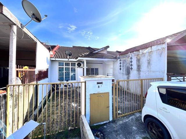 Terraced House for sale in Kuala Selangor, Selangor