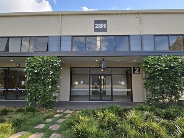 Warehouse for rent in Toombul, Queensland