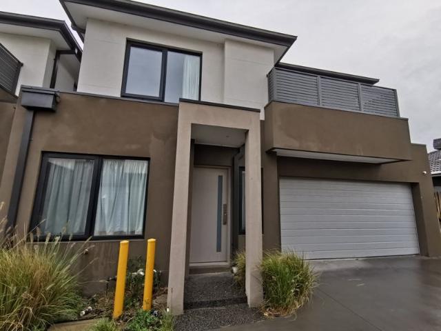 Townhouse for rent in Springvale, Melbourne