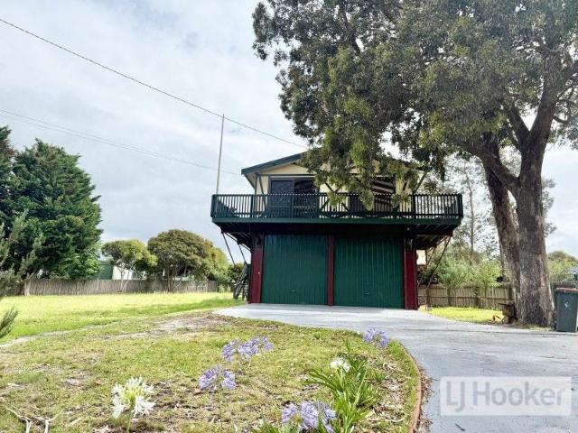 House for sale in Lakes Entrance, Victoria
