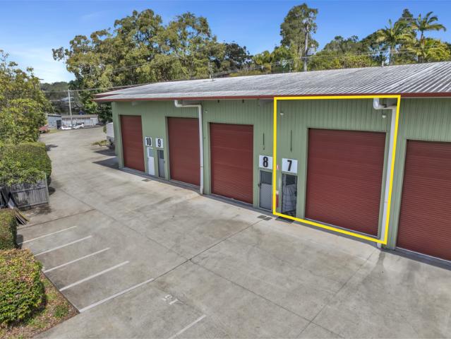 Warehouse for rent in Kings Creek, Queensland