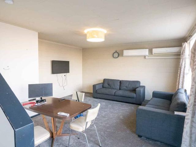 Property for rent in Otakou