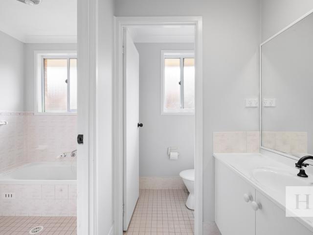 House for sale in Lake Haven, New South Wales