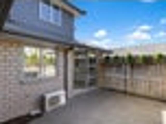 Townhouse for sale in Whitiora