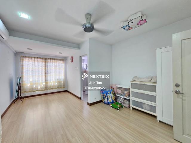 Residential House for sale in Malaka
