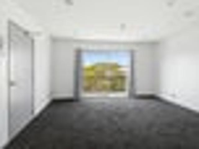 Apartment for sale in Heathcote, Canterbury