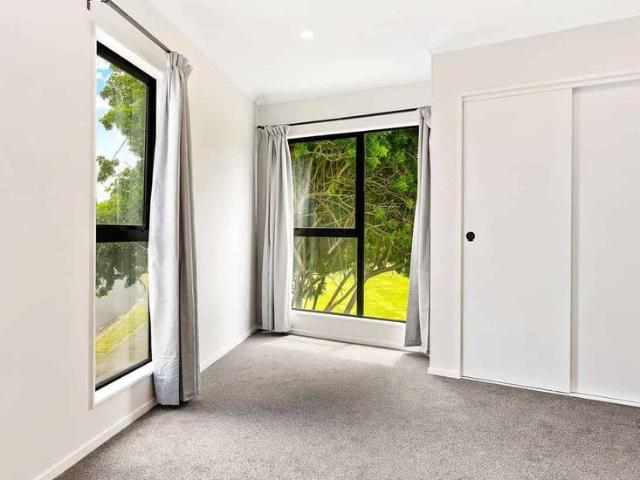 Townhouse for rent in Howick, Oroua County