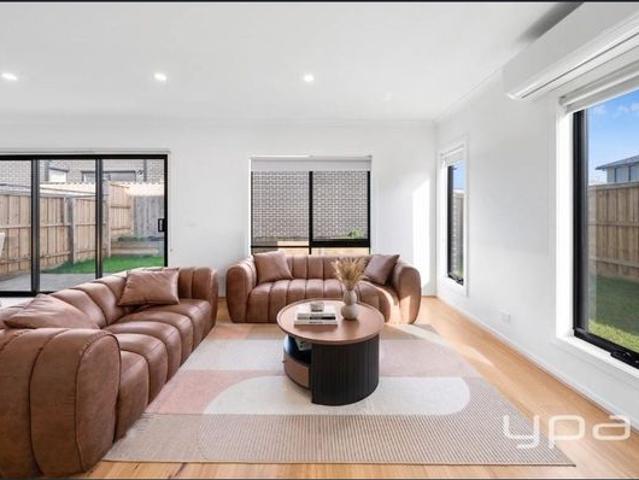 Townhouse for rent in Merrifield, Melbourne