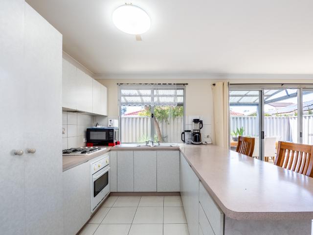 House for sale in Queens Park, Western Australia