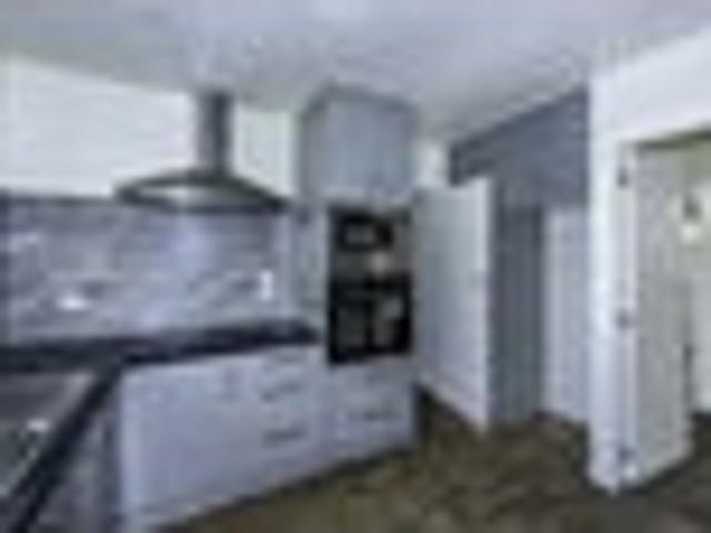 Apartment for sale in Edgeware, Canterbury