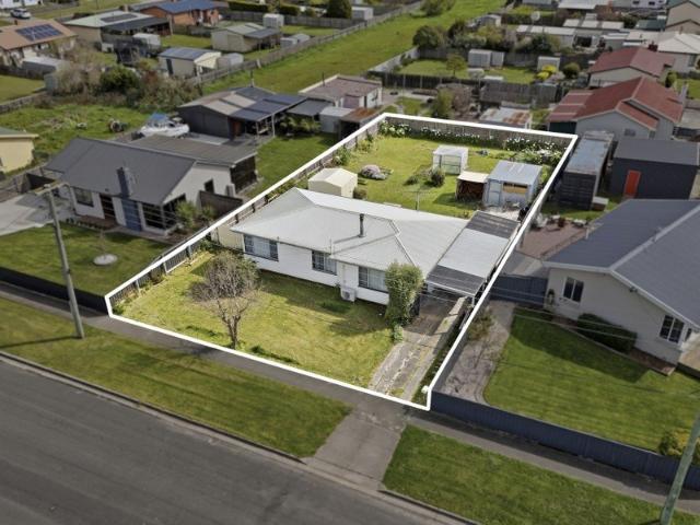 House for sale in George Town