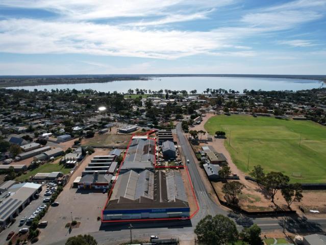 Warehouse for sale in Barmera, South Australia