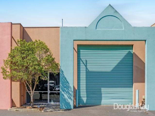 Warehouse for sale in Tottenham, Melbourne