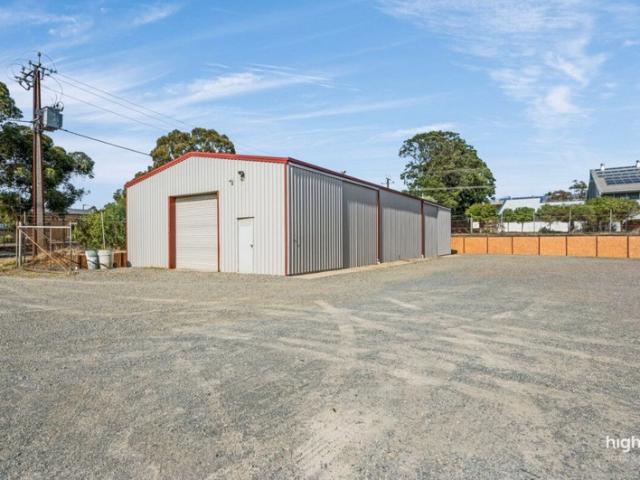 Warehouse for rent in Horseshoe Creek, South Australia