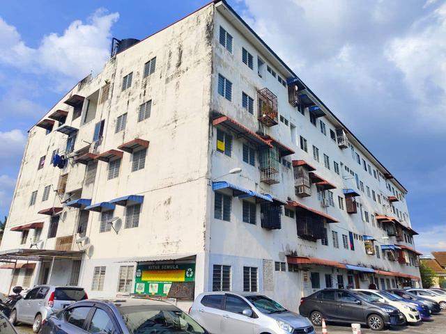 Flat for sale in Wellesley, Penang