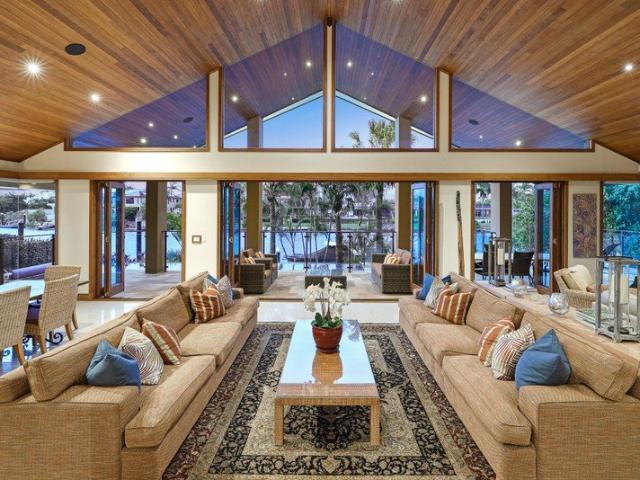 House for sale in Benowa, Gold Coast City