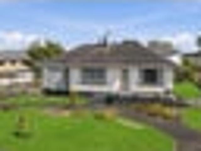 House for sale in Longford Park, Papakura