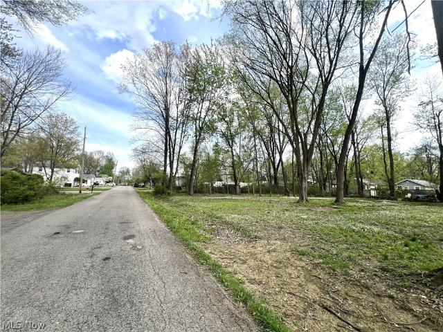 Land for sale in Lake Milton, Ohio