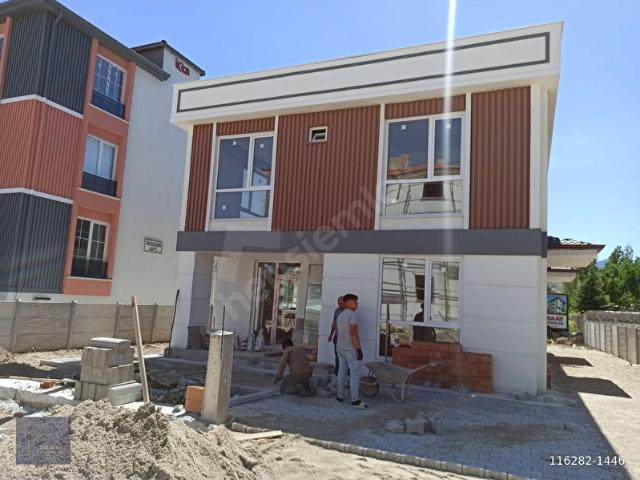 Mareşal Fevzi Çakmak, Afyonkarahisar Merkez içerisinde satılık Villa