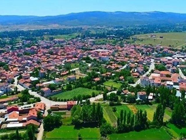 Sinanpaşa içerisinde satılık Arsa