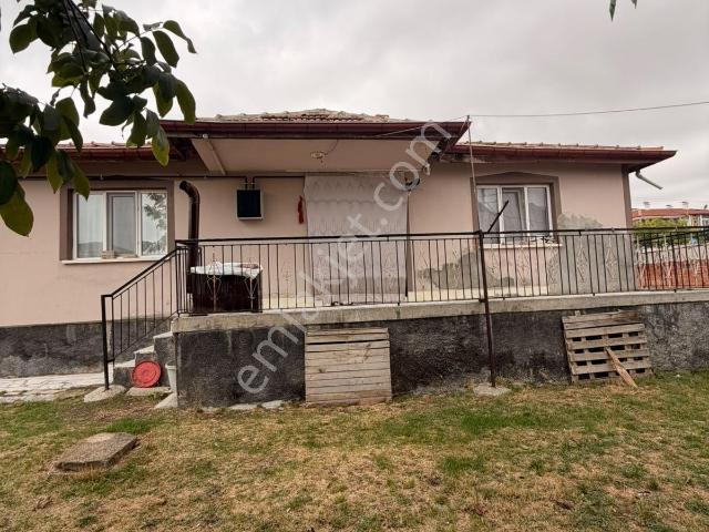 Susuz, Afyonkarahisar Merkez içerisinde satılık Villa