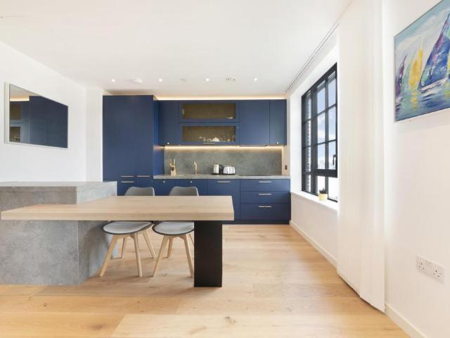 Apartment for rent in Goodluck Hope, Greater London
