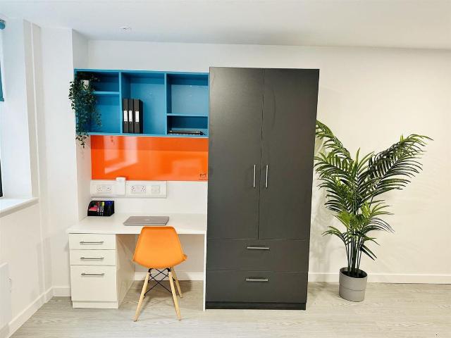 Studio for rent in Little Chester, East Midlands