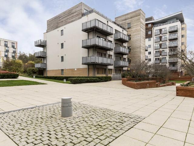 Apartment for rent in Alperton, Greater London