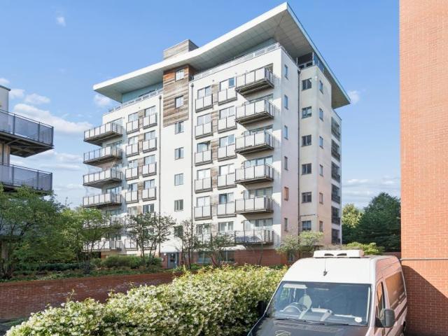 Apartment for rent in Alperton, Greater London