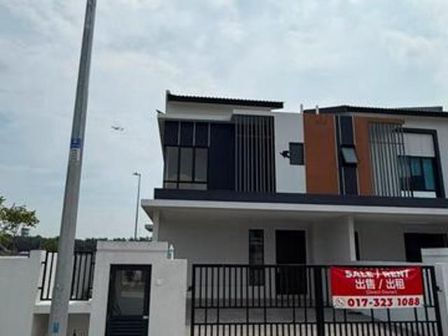 Terraced House for sale in Tanjong Sepat, Selangor