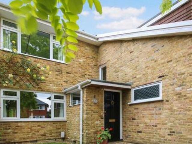 House for sale in Pachesham Park, Surrey