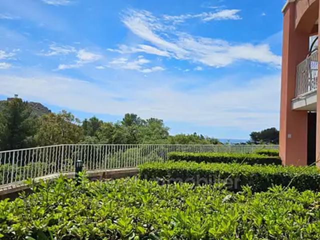 Appartement vente à Arrondissement de Draguignan, Saint-raphaël