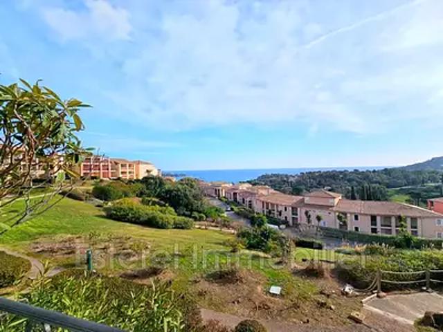 Appartement vente à Arrondissement de Draguignan, Saint-raphaël