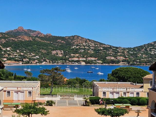 Appartement vente à Arrondissement de Draguignan, Saint-raphaël