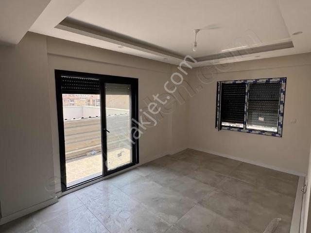 Bornova, İzmir içerisinde satılık mülk