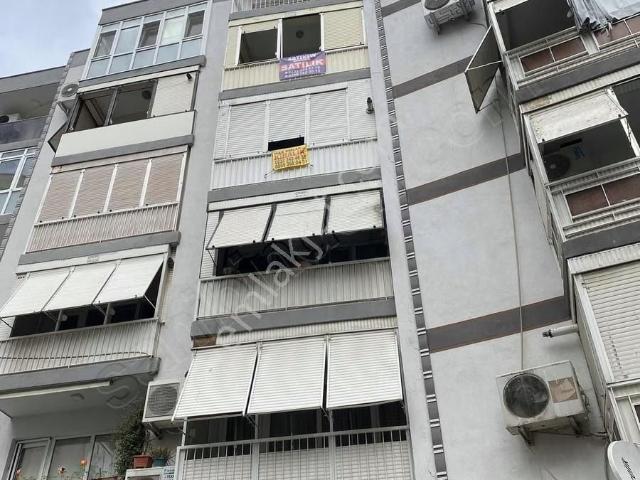 Bornova, İzmir içerisinde satılık mülk
