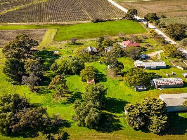 Property for sale in Lyndoch, The Barossa Council