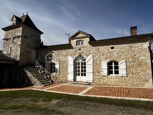 Château vente à Agen