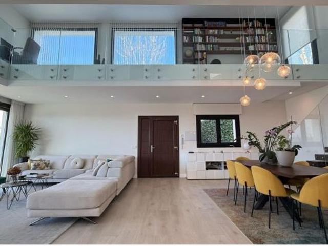 Casa en venta en Cabanillas Del Campo