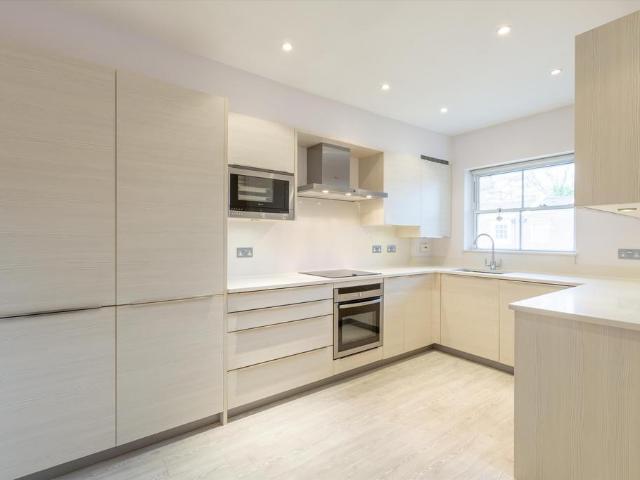 House for rent in Ascot, Sunninghill and Ascot
