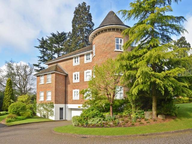 Apartment for rent in Sunninghill and Ascot, Ascot