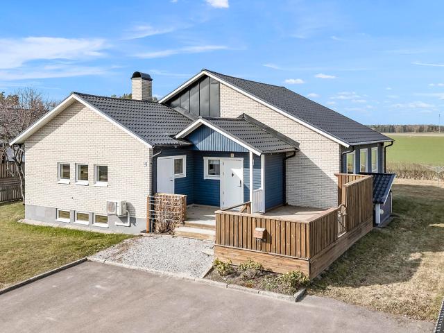Villa till salu i Hallstahammar